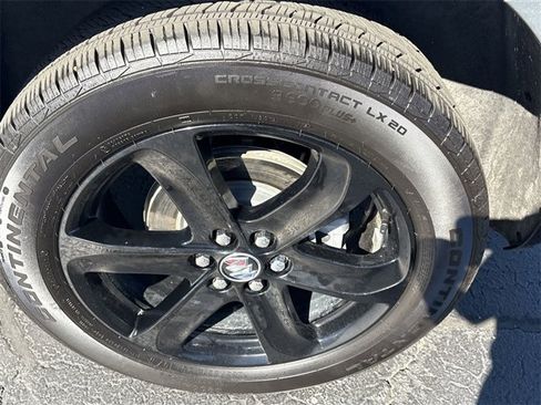 Certified 2024 Buick Enclave Essence w/ Experience Buick Package image 32