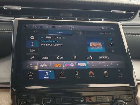 New 2025 Jeep Grand Cherokee Limited w/ Black Appearance Package image 29