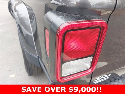 New 2025 Jeep Gladiator Sport image 33