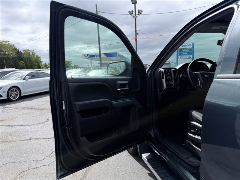 Used 2017 Chevrolet Silverado 1500 LT w/ All Star Edition AWD/4WD image 10
