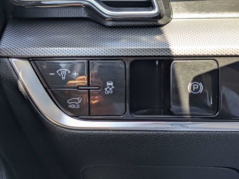 Certified 2024 Kia Sportage SX FWD image 31