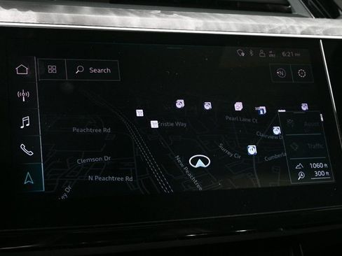 Used 2024 Audi Q8 e-tron Premium image 15