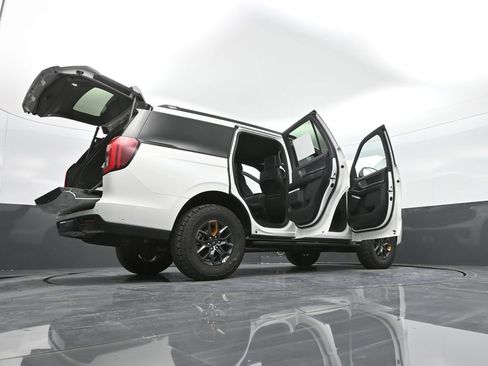 New 2025 Ford Expedition Tremor image 65