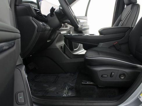 New 2026 Buick Enclave Sport Touring image 17