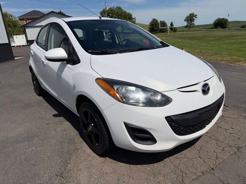 Used 2011 MAZDA MAZDA2 Sport FWD image 5