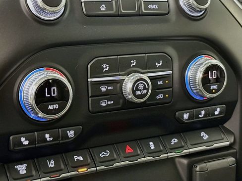 Certified 2020 GMC Sierra 2500 AT4 w/ AT4 Premium Package AWD/4WD image 20
