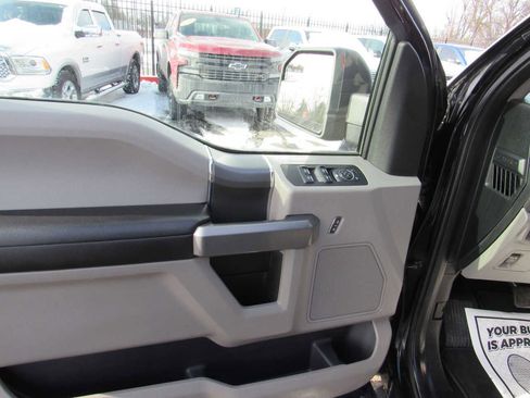 Used 2018 Ford F150 XLT w/ XTR Package image 12