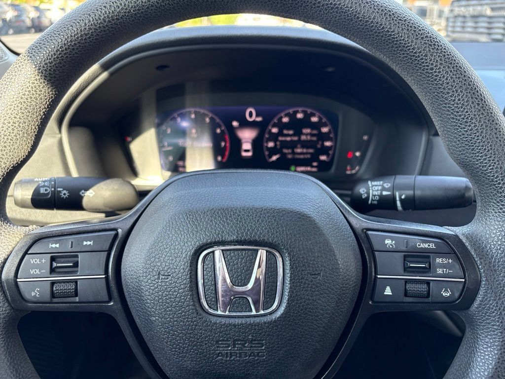 Used 2024 Honda Accord EX image 23
