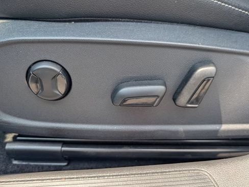 Used 2024 Volkswagen Jetta SE FWD image 20