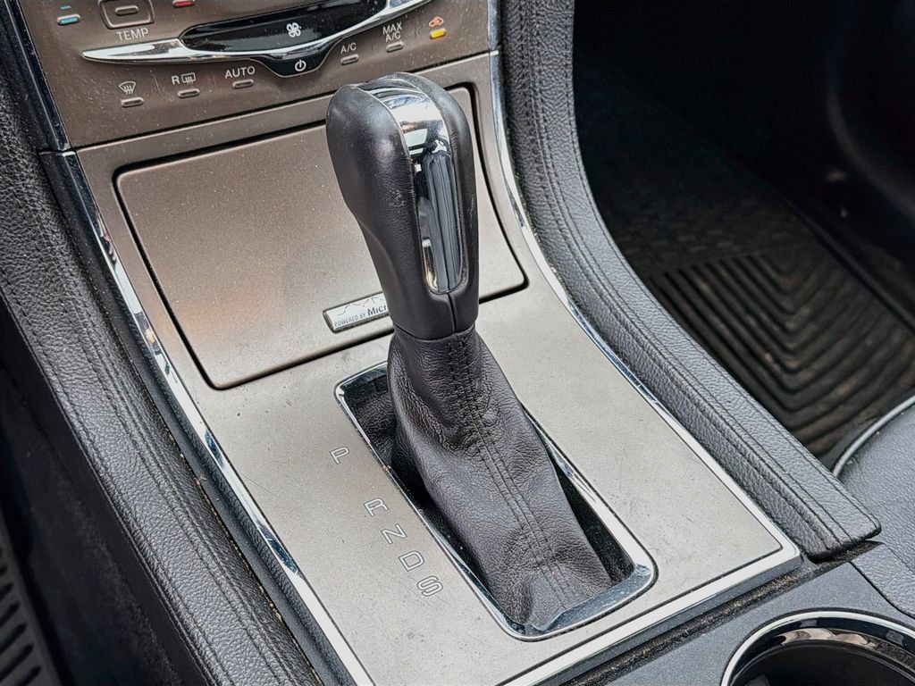 Used 2015 Lincoln MKX AWD w/ Equipment Group 102A image 19