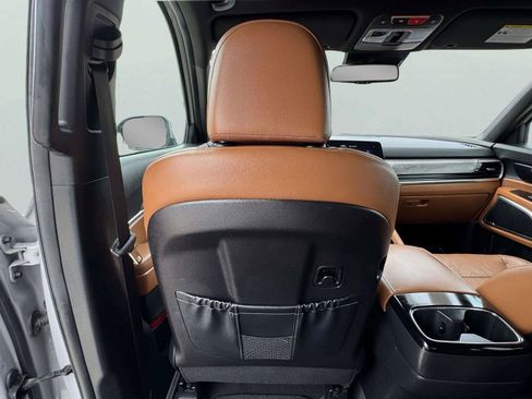 Used 2024 Kia Telluride EX X-Line AWD/4WD image 42