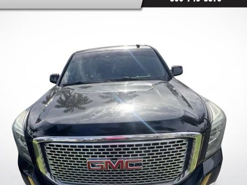 Used 2017 GMC Yukon Denali RWD image 1