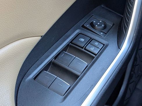 Used 2022 Toyota RAV4 XLE image 24