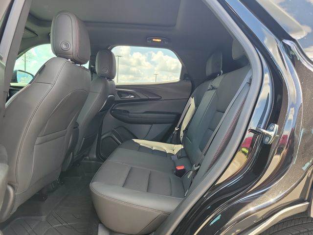 Used 2023 Chevrolet TrailBlazer RS w/ Sun and Liftgate Package FWD image 11