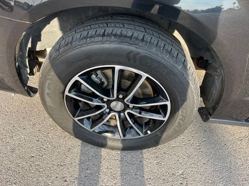 Used 2018 Dodge Grand Caravan GT FWD image 20