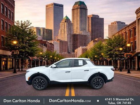 Used 2024 Hyundai Santa Cruz SE FWD image 8