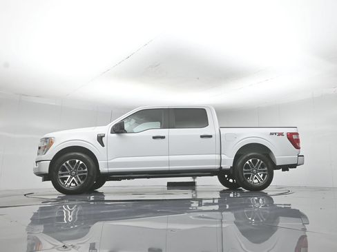Certified 2021 Ford F150 XL w/ STX Appearance Package RWD image 8