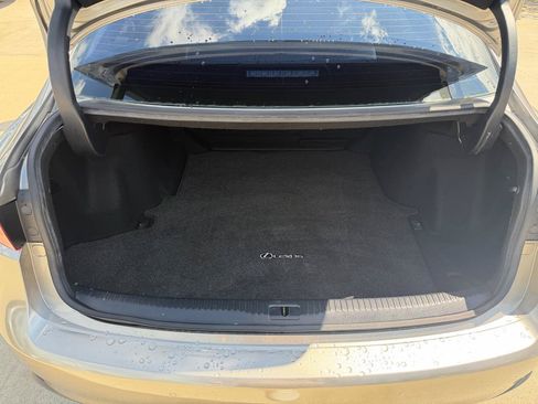 Used 2016 Lexus IS 200t RWD image 15