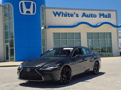 Used 2023 Lexus ES 350 F Sport w/ Accessory Package (Z2)