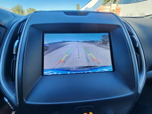 Used 2020 Ford Edge SEL w/ Convenience Package image 24