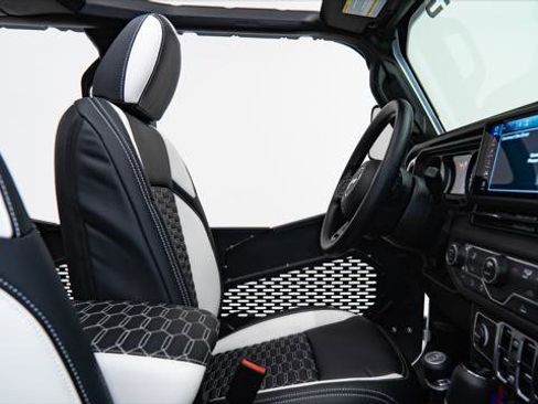 Used 2026 Jeep Gladiator Sport image 31