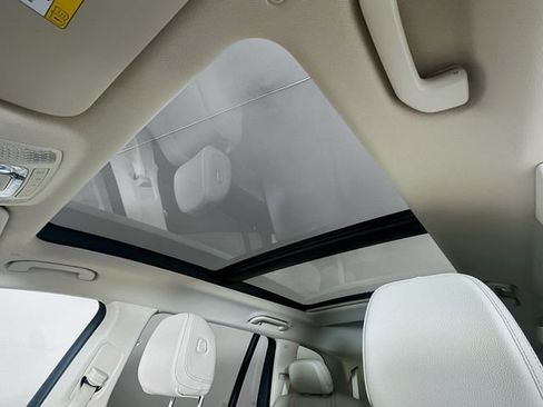 Certified 2024 Mercedes-Benz GLS 450 4MATIC image 22
