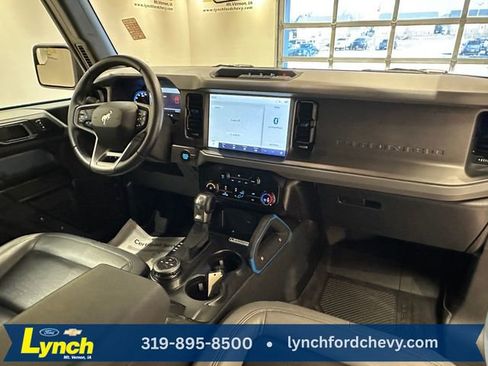 Used 2024 Ford Bronco Black Diamond image 8