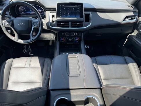 Used 2023 Chevrolet Suburban RST w/ Luxury Package AWD/4WD image 15