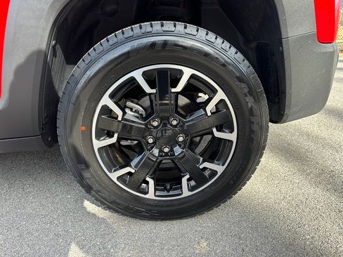 Used 2023 Jeep Renegade Latitude image 33