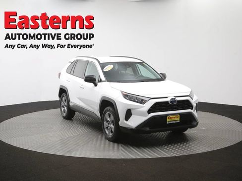 Used 2022 Toyota RAV4 LE AWD/4WD image 51