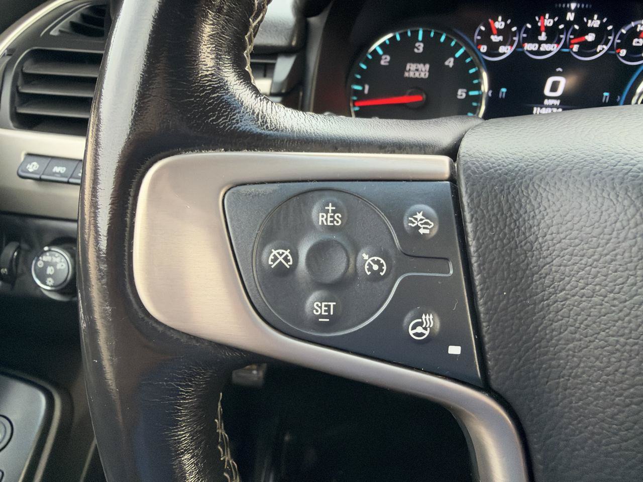 Used 2018 GMC Yukon XL Denali w/ Open Road Package AWD/4WD image 19