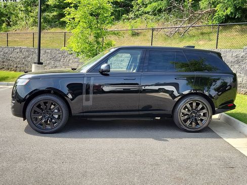New 2026 Land Rover Range Rover SE AWD/4WD image 6