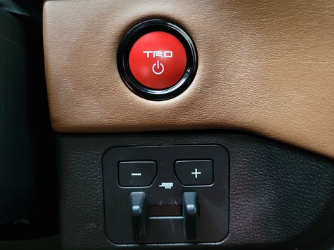 Used 2025 Toyota Sequoia 1794 Edition w/ TRD Off-Road Package image 17