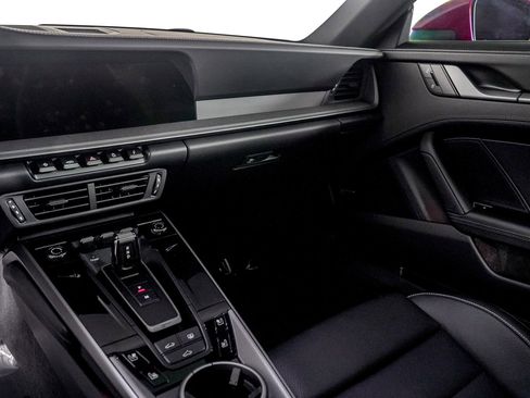 Used 2025 Porsche 911 Carrera image 45