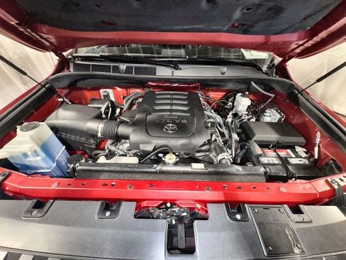 Used 2019 Toyota Tundra SR5 w/ TRD Off Road Package image 33