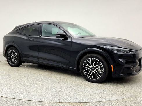 Used 2024 Ford Mustang Mach-E Premium image 3