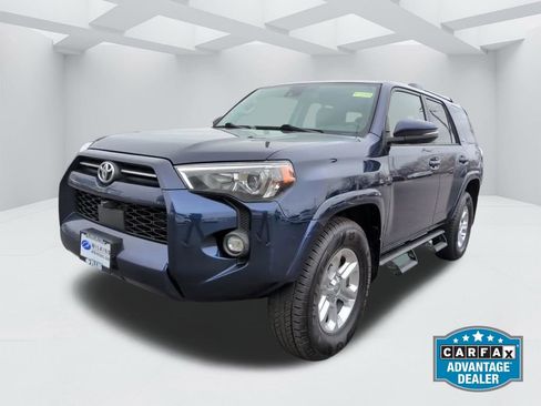 Used 2022 Toyota 4Runner SR5 Premium w/ Moonroof Package AWD/4WD image 9