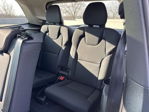Certified 2025 Volvo XC90 B6 Plus image 13
