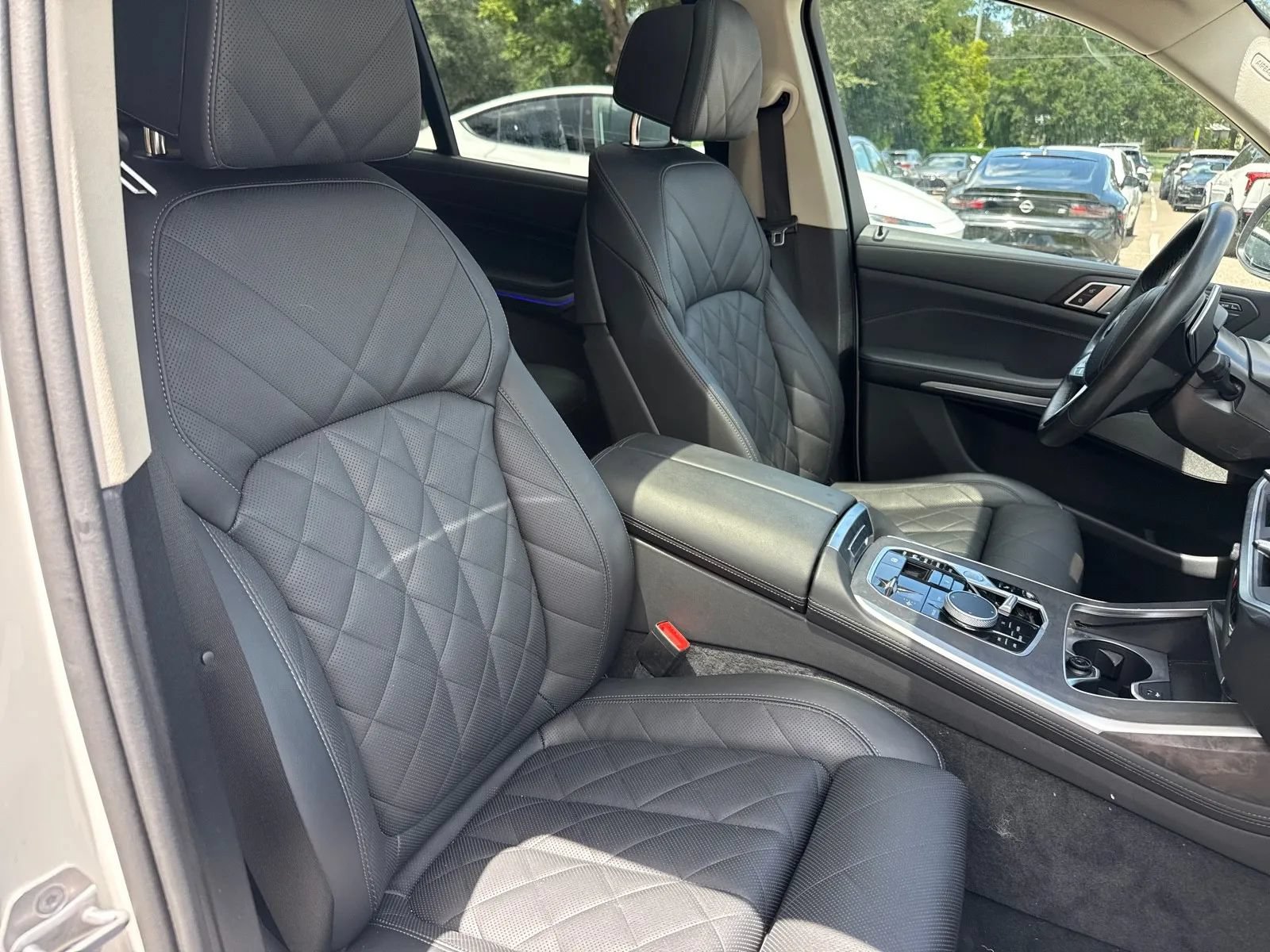 Used 2025 BMW X7 xDrive40i AWD/4WD image 21