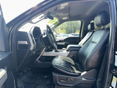 Used 2016 Ford F150 Lariat w/ Equipment Group 502A Luxury AWD/4WD image 17