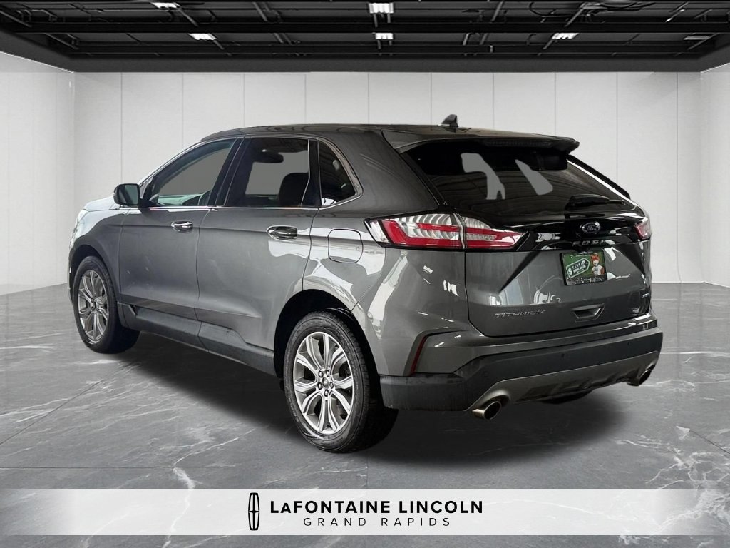 Used 2023 Ford Edge Titanium AWD/4WD image 3
