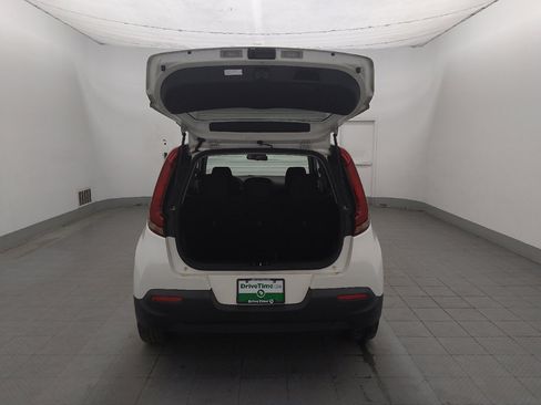 Used 2022 Kia Soul LX FWD image 29