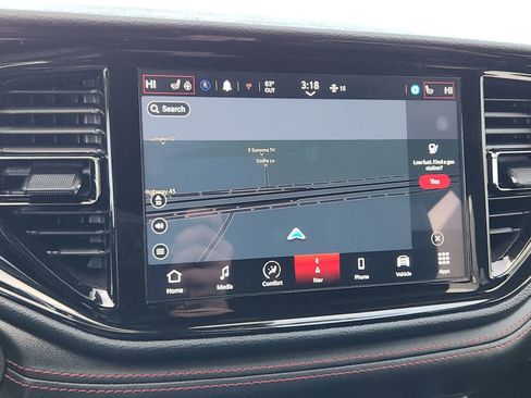 Used 2025 Dodge Durango GT AWD/4WD image 16