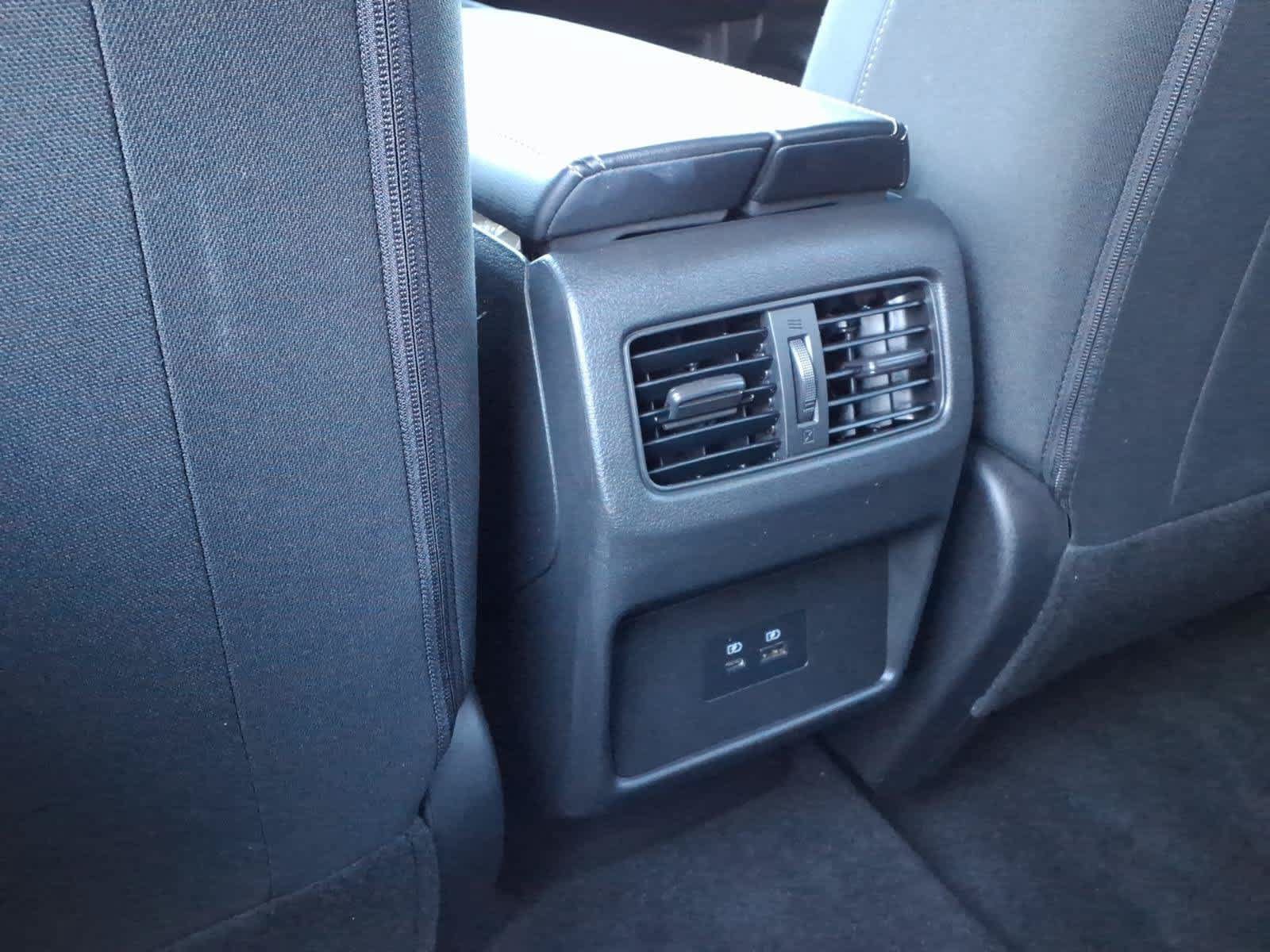 Used 2023 Nissan Rogue SV FWD image 11