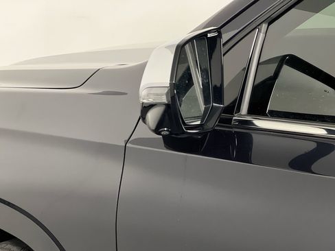 Used 2022 Chevrolet Tahoe Premier AWD/4WD image 10
