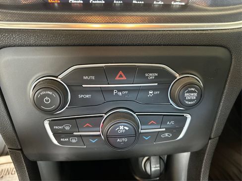 Used 2018 Dodge Charger R/T RWD image 27