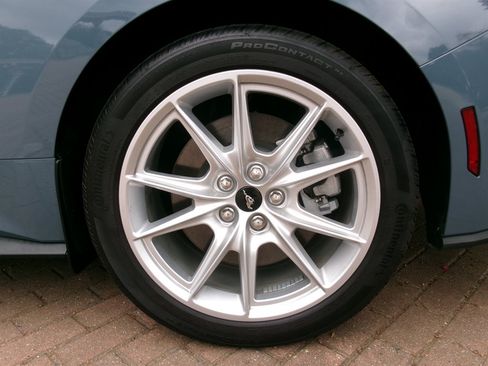 Used 2025 Ford Mustang GT Premium RWD image 28