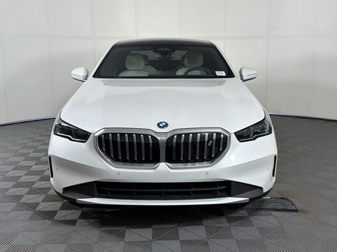 Used 2024 BMW i5 eDrive40i w/ Executive Package RWD image 6