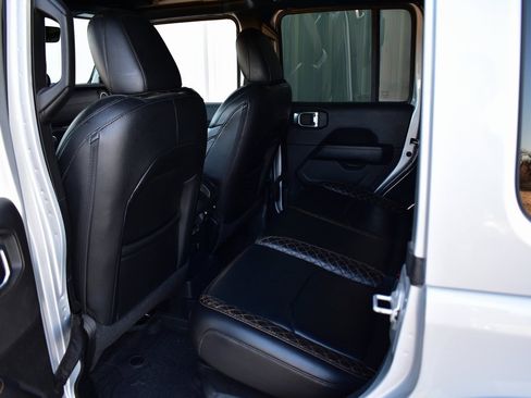 Used 2022 Jeep Wrangler Unlimited Sahara image 20