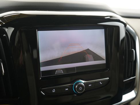 Used 2023 Chevrolet Traverse LS w/ Safety Package image 27